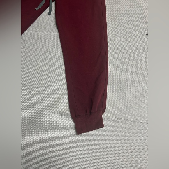 Figs Pants Women Small Red Zamora Scrubs Jogger Stretch Maroon Medical Bottom - Picture 9 of 11